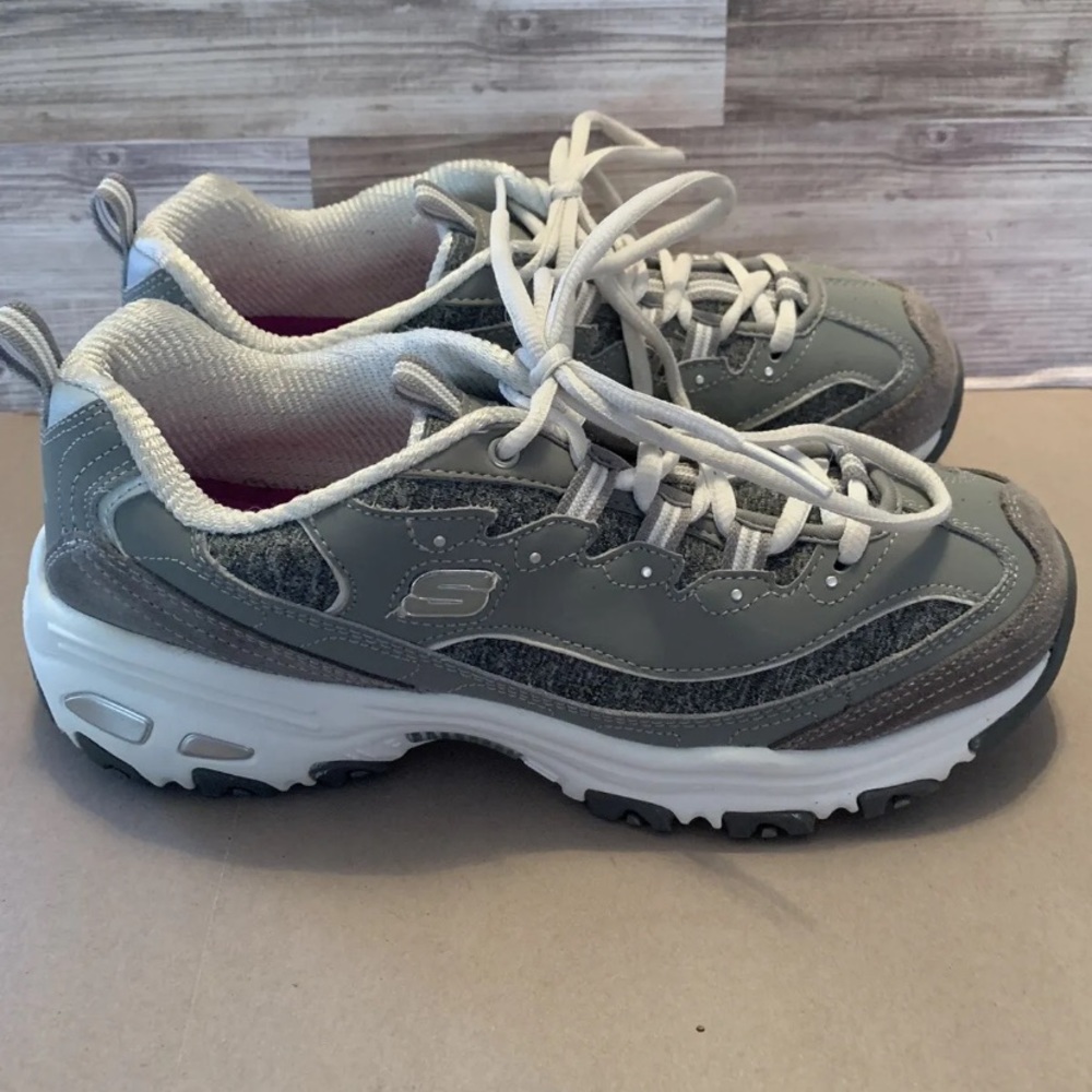 Skechers Womens D Lites 11936W Gray White Casual Shoes Sneakers Size 8.5